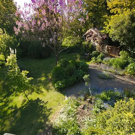 Les Quatre Siecles Bed & Breakfast Herce