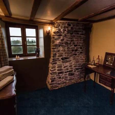 Les Quatre Siecles Bed & Breakfast Herce