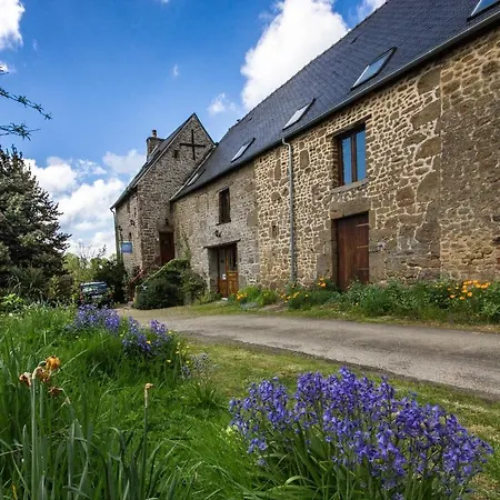 Les Quatre Siecles Bed & Breakfast Herce