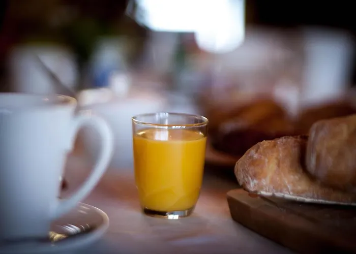 Les Quatre Siècles Bed & Breakfast 3*