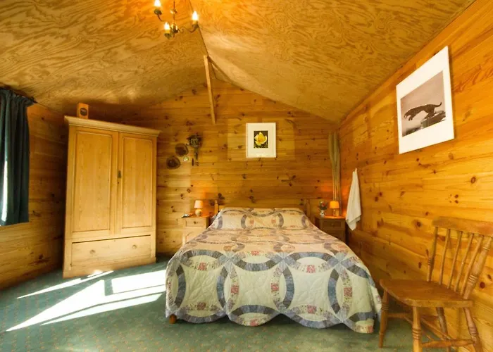 Les Quatre Siecles Bed & Breakfast Herce