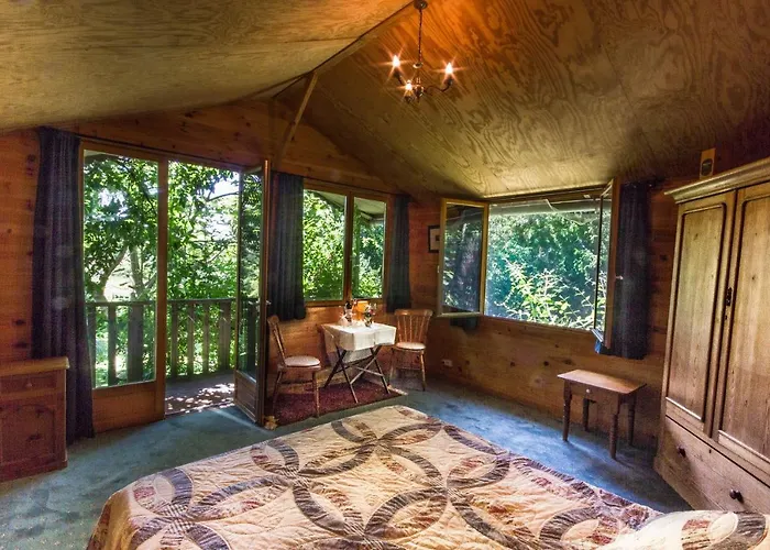 Les Quatre Siècles Bed & Breakfast Herce