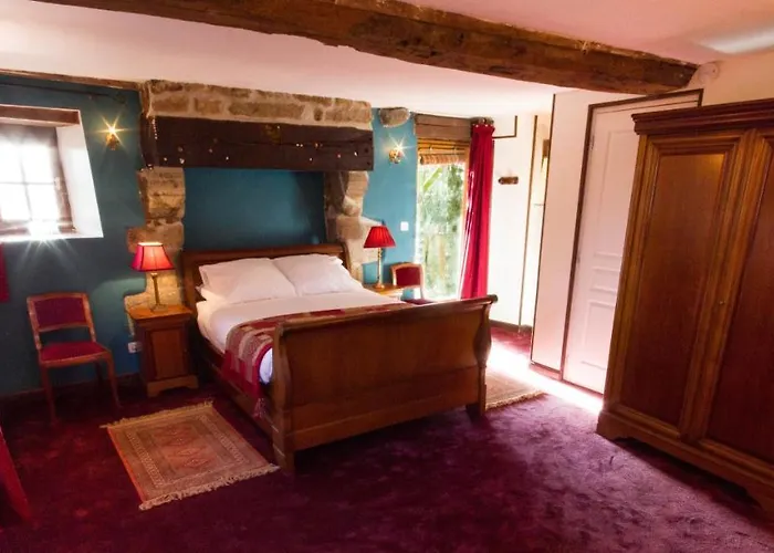 Les Quatre Siècles Bed & Breakfast Herce